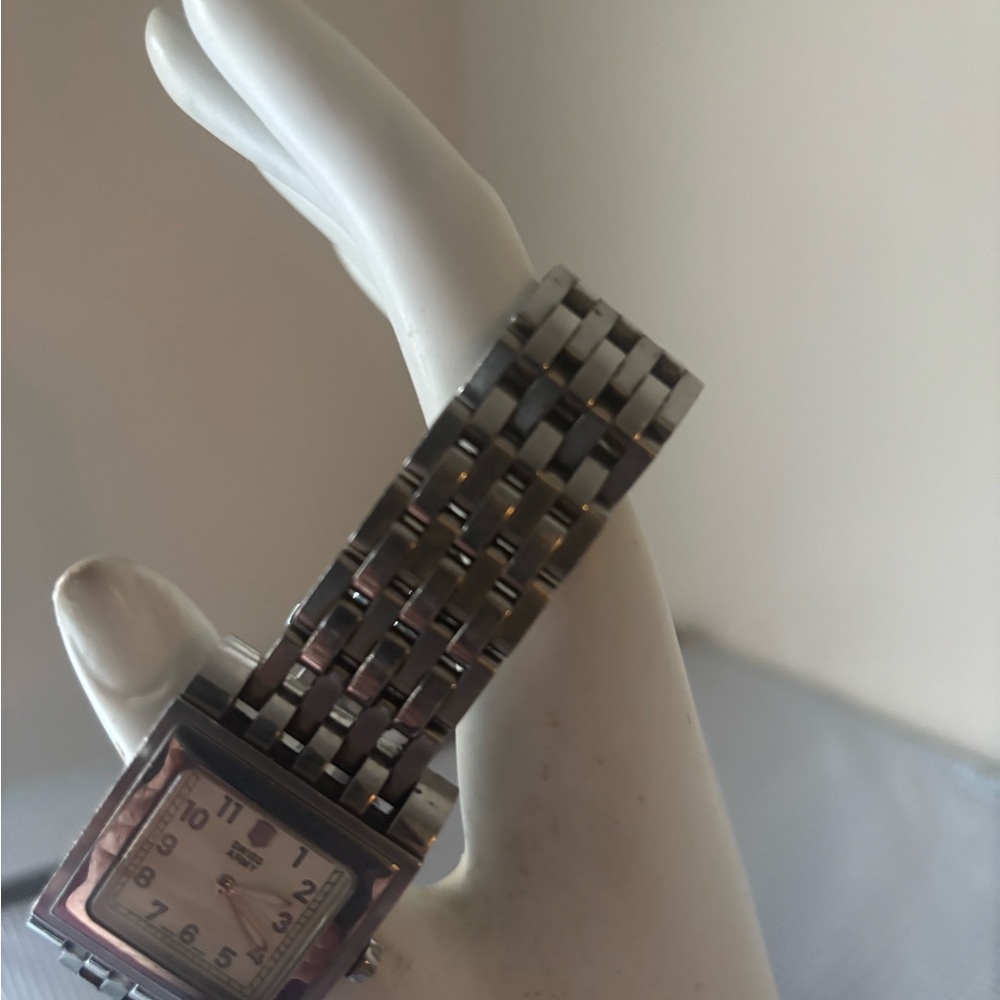 Victorinox Swiss Army Watch Vintage - Picture 2 of 3